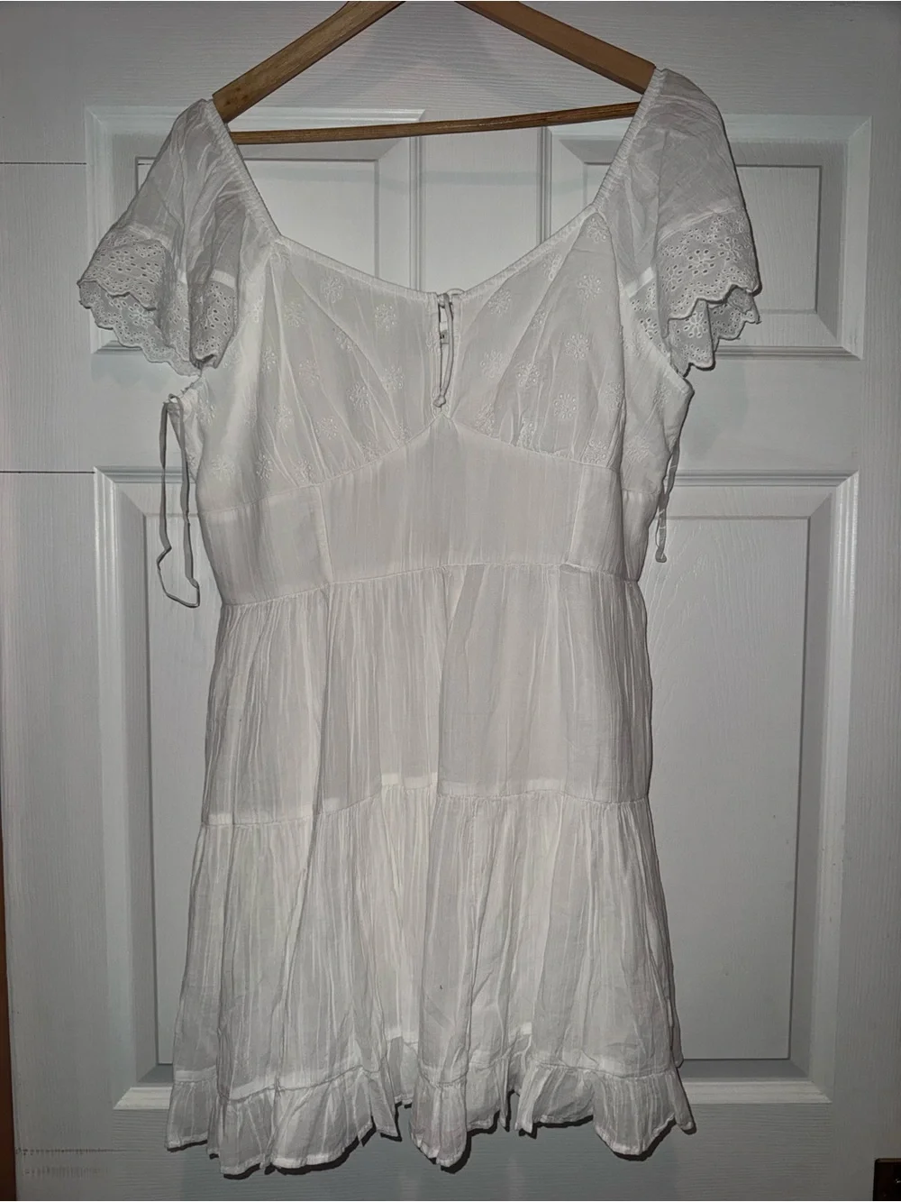 NWT American Eagle Outfitters White Smocked Peasant Milkmaid Flutter Mini Dress - Picture 1 of 3